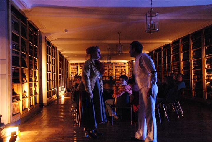 Une nuit a la bibliotheque Epitheatre Mars08_016.JPG - SAUNIER Regis